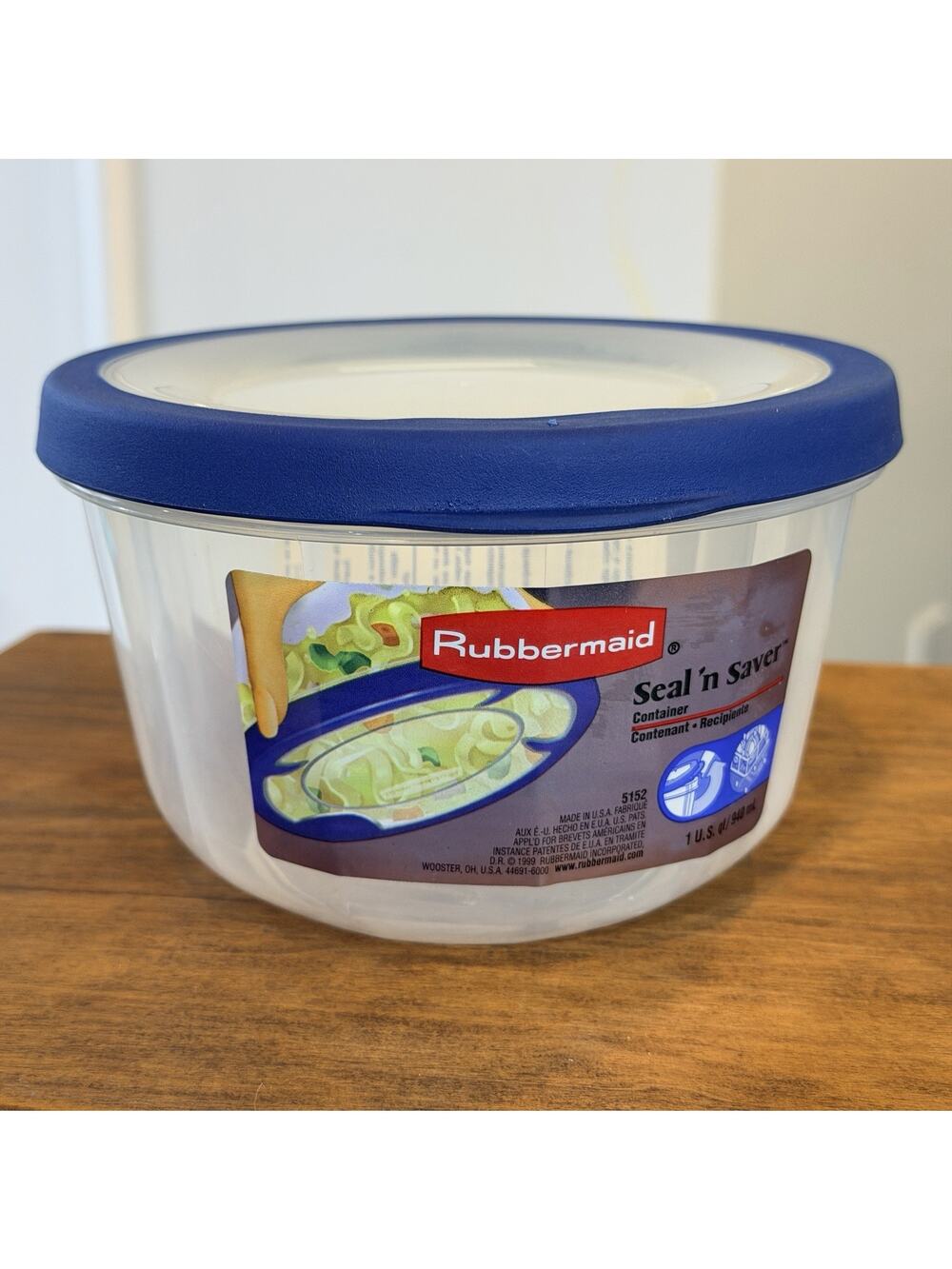 Vintage 2002 Rubbermaid #12 Seal n Saver Blue Container Bowl 1 Quart 5152 NEW